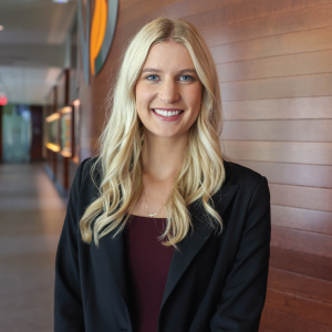 Abigail McGlynn Headshot