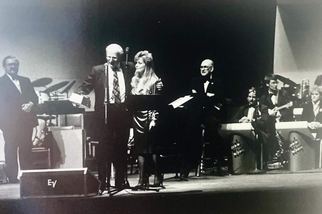 Carol Chase performed at UND Homecoming 1989. 